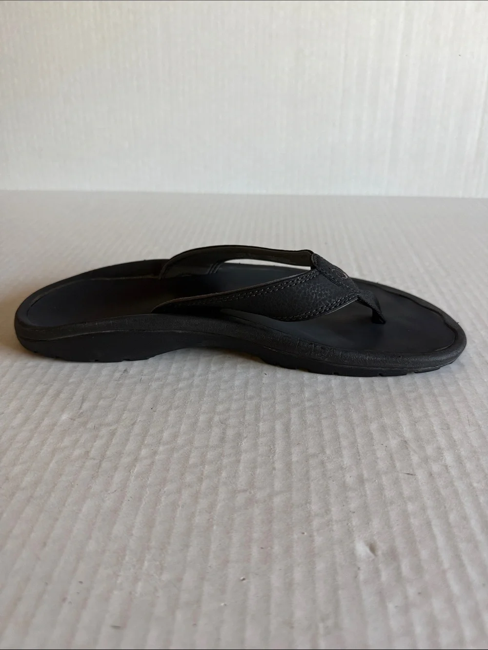 Olukai Men’s Black Ohana Flip Flop Sandals